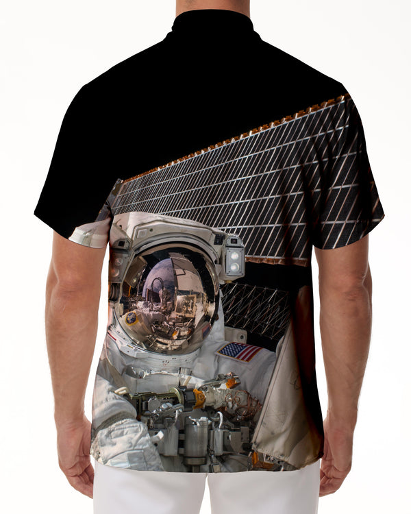 
Cool and stylish space astronaut earth moon fashion men's casual button lapel tropical four seasons Hawaii seaside beach short-sleeved shirt beachwear
                