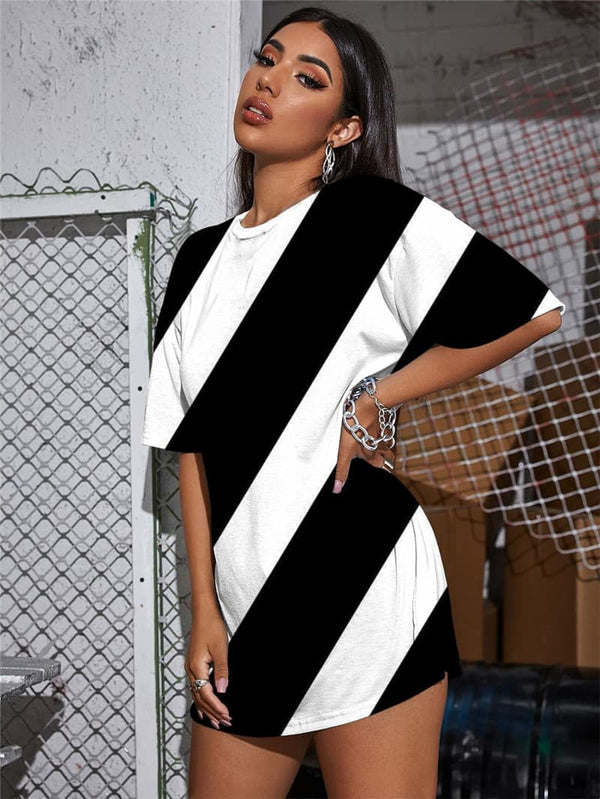 
Black And White T-shirt Women Stripe Summer Abstract Funny T shirts Harajuku Shirt Print
                